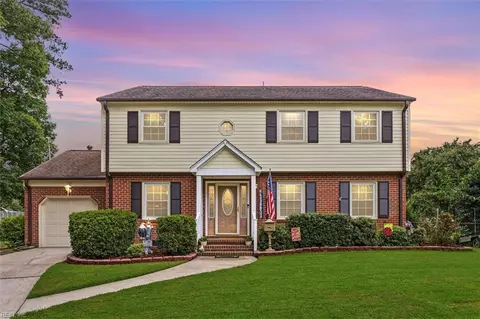 80 Croatan Rd, Newport News, VA 23606