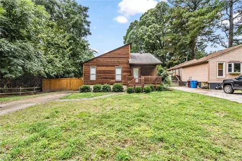 Exterior - 2344 Paramont Ave, Chesapeake, VA 23325 photo 12 of 13