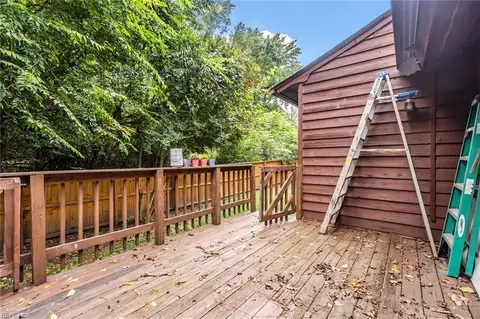 Exterior - 2344 Paramont Ave, Chesapeake, VA 23325 photo 5 of 13