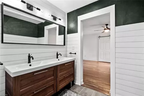 Bath - 2344 Paramont Ave, Chesapeake, VA 23325 photo 4 of 4
