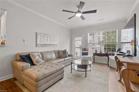 916 Sugar Oak Dr, Virginia Beach, VA 23462