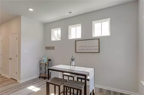 1027 White Marsh Rd, Suffolk, VA 23434 photo 11