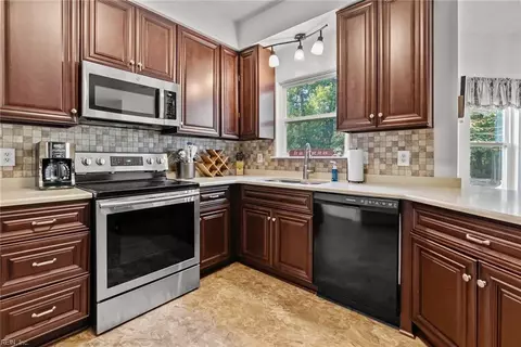 117 Elm Tree Ct, Suffolk, VA 23435 photo 11