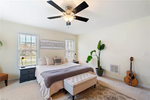 Bedroom - 122 Lumar Rd, Smithfield, VA 23430 photo 2 of 3