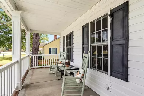 Exterior - 122 Lumar Rd, Smithfield, VA 23430 photo 5 of 9