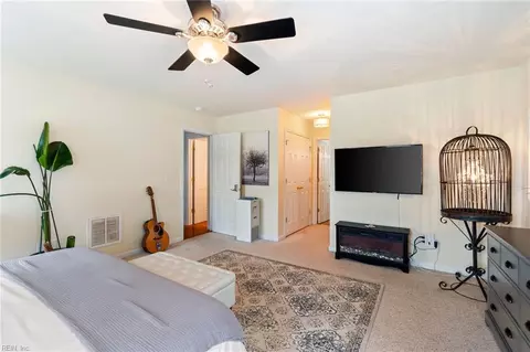 Bedroom - 122 Lumar Rd, Smithfield, VA 23430 photo 1 of 3