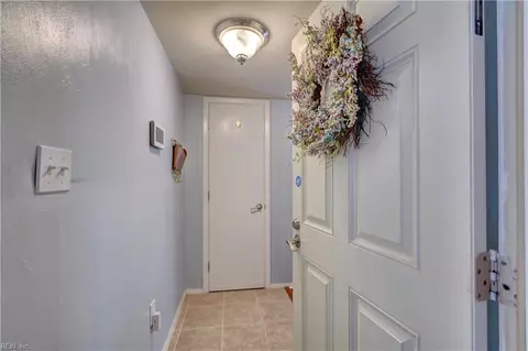 1013 Autumn Woods Ln #107, Virginia Beach, VA 23454