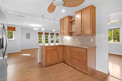 500 Bamboo Ln, Virginia Beach, VA 23452