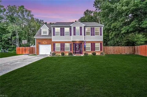 6704 Whitewood St, Suffolk, VA 23435