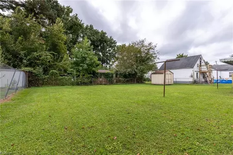 Exterior - 1235 Picadilly St, Norfolk, VA 23513 photo 6 of 6