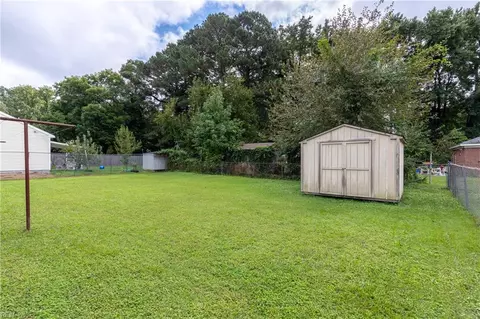 Exterior - 1235 Picadilly St, Norfolk, VA 23513 photo 2 of 6