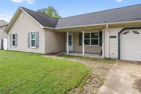 1302 Hillock Xing, Virginia Beach, VA 23455