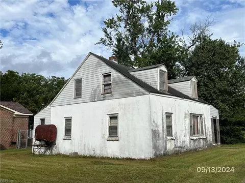 1330 Mariner St, Franklin, VA 23851