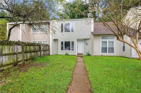 253 Thalia Trace Dr, Virginia Beach, VA 23452