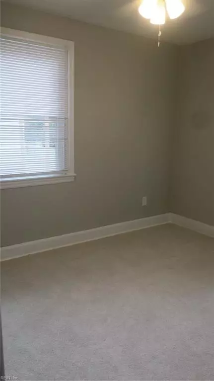 310 Cooper St, Hampton, VA 23669 photo 12