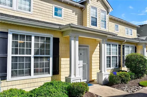 1225 Grace Hill Dr, Virginia Beach, VA 23455