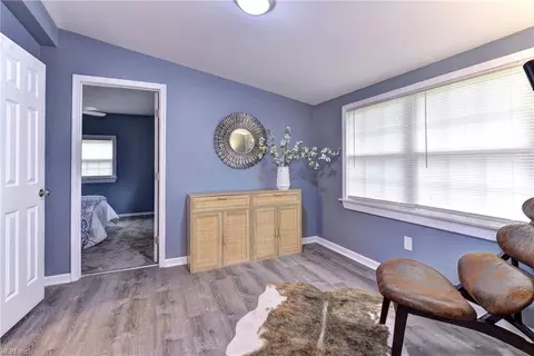 Entry Way - 720 Norwood Cir, Hampton, VA 23661 photo 2 of 3