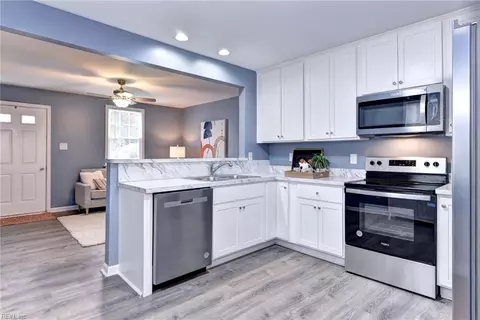 Kitchen - 720 Norwood Cir, Hampton, VA 23661 photo 3 of 3