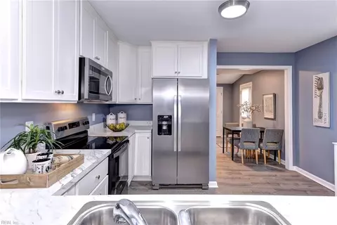 Kitchen - 720 Norwood Cir, Hampton, VA 23661 photo 1 of 3