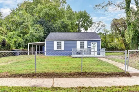Exterior - 720 Norwood Cir, Hampton, VA 23661 photo 1 of 6