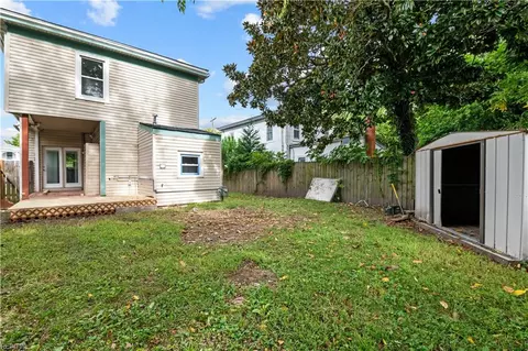 Exterior - 117 S Curry St, Hampton, VA 23663 photo 9 of 11