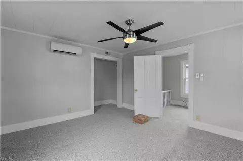 Bedroom - 117 S Curry St, Hampton, VA 23663 photo 7 of 7