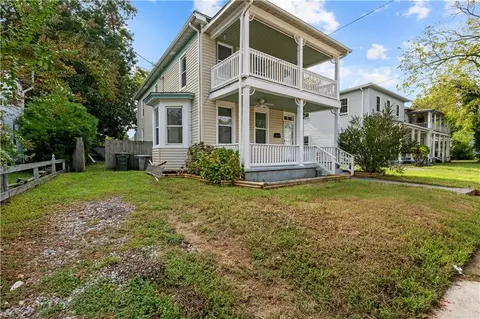 Exterior - 117 S Curry St, Hampton, VA 23663 photo 4 of 11