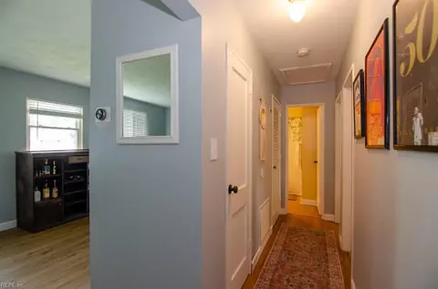 Entry Way - 5377 Beth Ct, Norfolk, VA 23502 photo 2 of 2