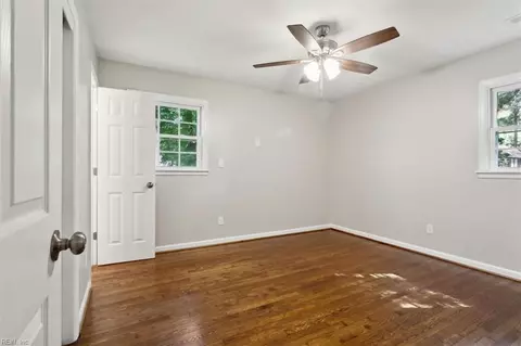 Bedroom - 20 Downer Ln, Hampton, VA 23666 photo 1 of 7