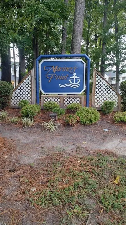 10 Lyford Ky #A, Hampton, VA 23666