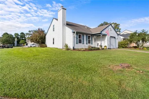 1829 Finsbury Ln, Virginia Beach, VA 23454