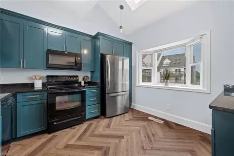 Kitchen - 9546 Bay Front Dr, Norfolk, VA 23518 photo 1 of 3