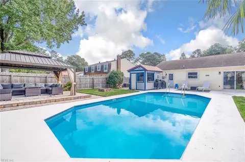 4312 Hudgins Dr, Virginia Beach, VA 23455