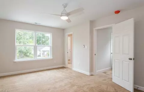241 Greenbriar Ave, Hampton, VA 23661 photo 7