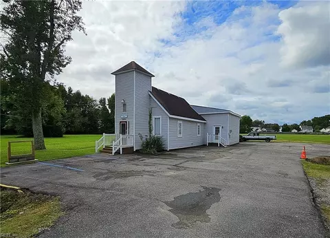 2501 Cedar Rd, Chesapeake, VA 23323