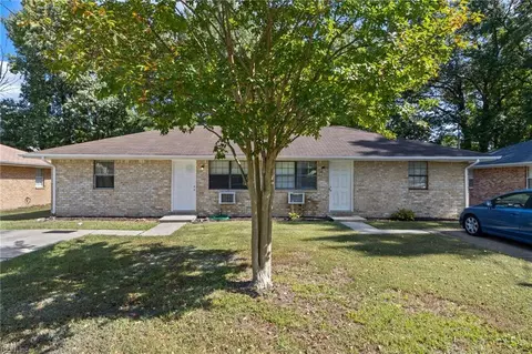 1304 Linden Ave #A/B, Chesapeake, VA 23325