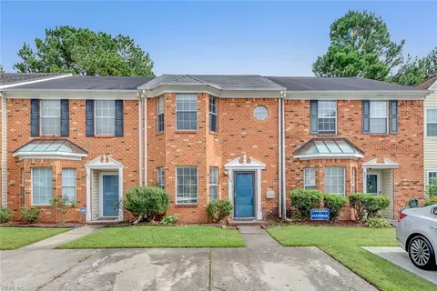 609 Huntly Dr, Chesapeake, VA 23320