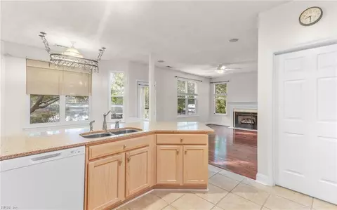 403 Adorn Ct, Suffolk, VA 23434 photo 6