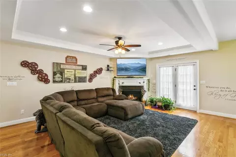 24 Palisade Pt, Hampton, VA 23666 photo 8
