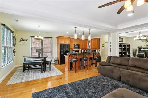 24 Palisade Pt, Hampton, VA 23666 photo 13