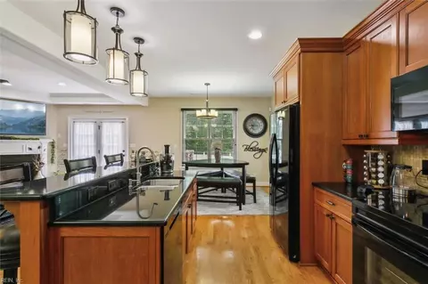 24 Palisade Pt, Hampton, VA 23666 photo 15