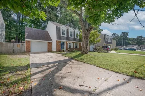 1551 Hummingbird Ln, Virginia Beach, VA 23454