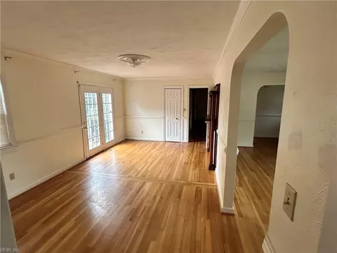 465 Beaumont St, Hampton, VA 23669 photo 5