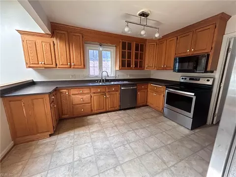 465 Beaumont St, Hampton, VA 23669 photo 6