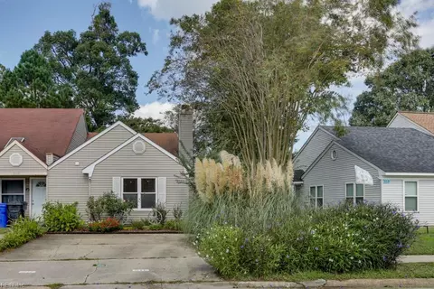 511 Biltmore Dr, Virginia Beach, VA 23454
