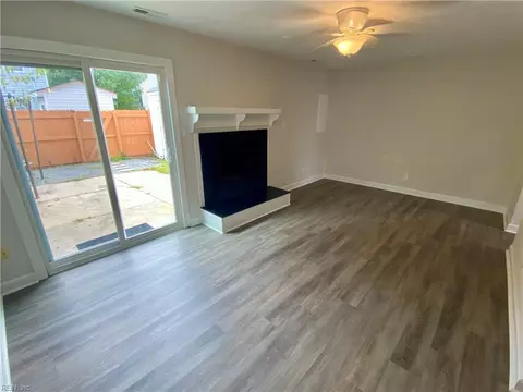 Living - 3209 Clover Rd E, Chesapeake, VA 23321 photo 2 of 2