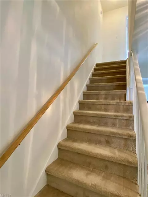 Entry Way - 3209 Clover Rd E, Chesapeake, VA 23321 photo 2 of 2