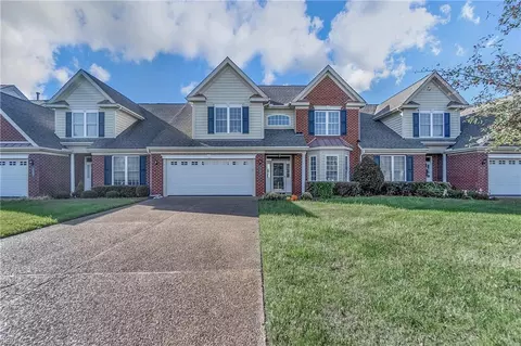 1406 Scoonie Pointe Dr, Chesapeake, VA 23322
