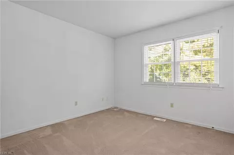 210 Eastlawn Dr, Hampton, VA 23664 photo 24
