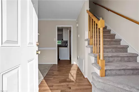 210 Eastlawn Dr, Hampton, VA 23664 photo 3